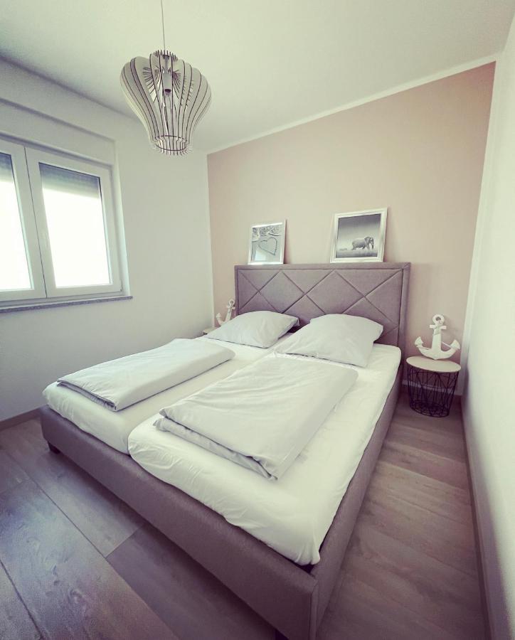 Apartment Mala מדולין מראה חיצוני תמונה